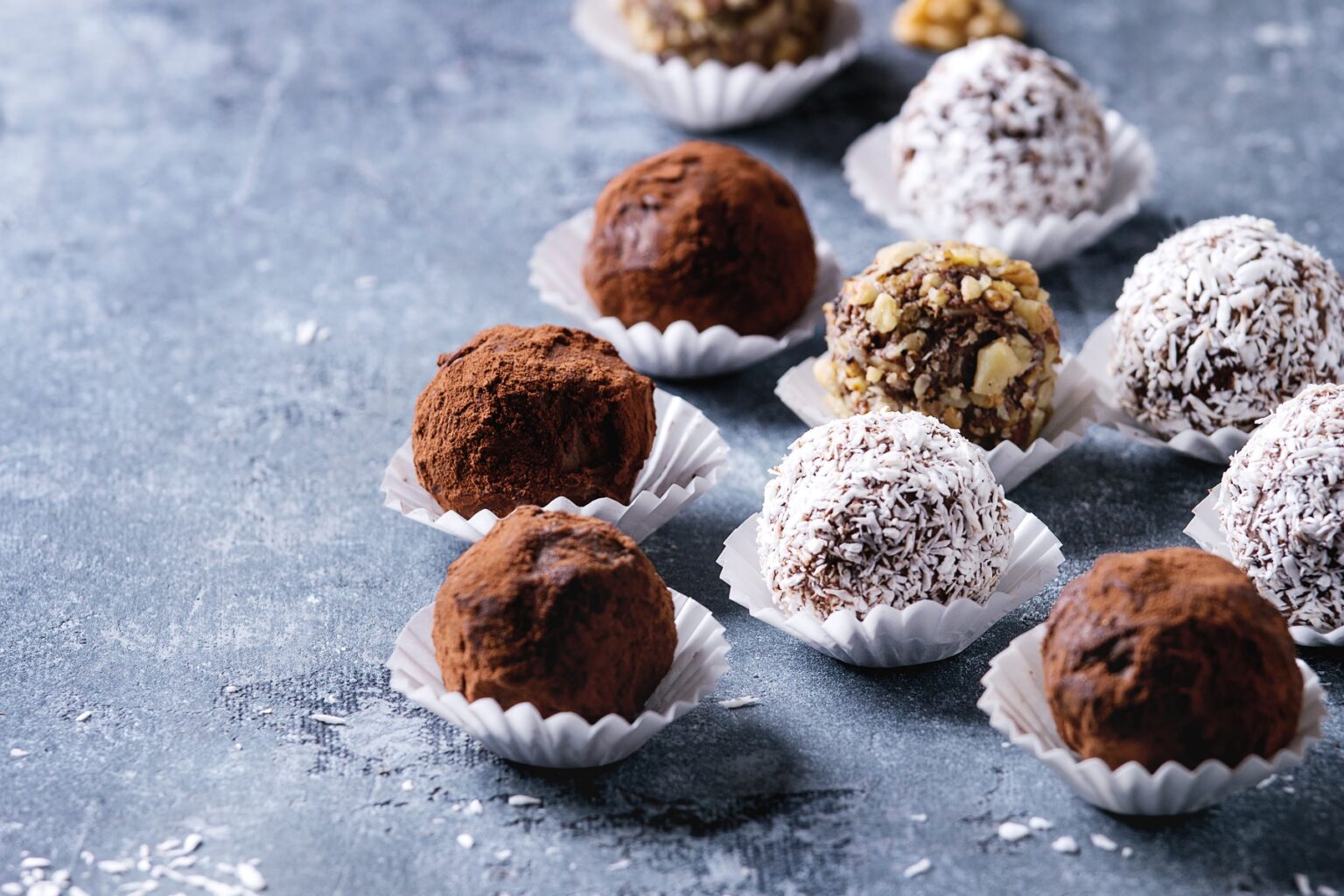 TARTUFINI AL PANETTONE E CAFFÈ CUORESPRESSO